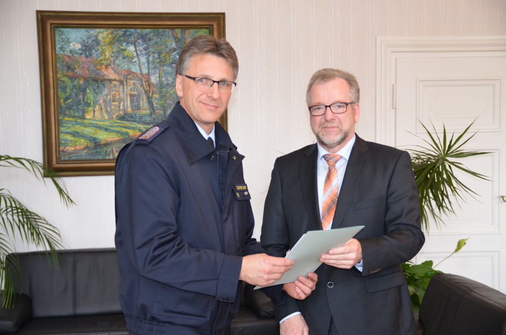 31.03.2015 - Dieter Schnittjer zum Regierungsbrandmeister befördert