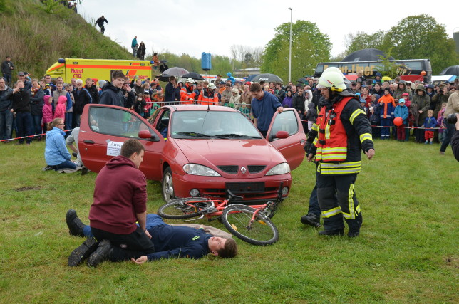 26.04.2015 - Tag der Helfer im neuen Deichhorst