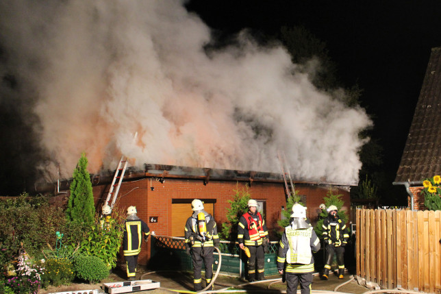 30.09.2015 - Wohnungsbrand fordert über achtzig Einsatzkräfte
