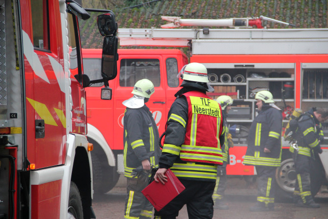 10.01.2016 - Historische Feuerwehrfahrzeuge vor der Zerstörung bewahrt